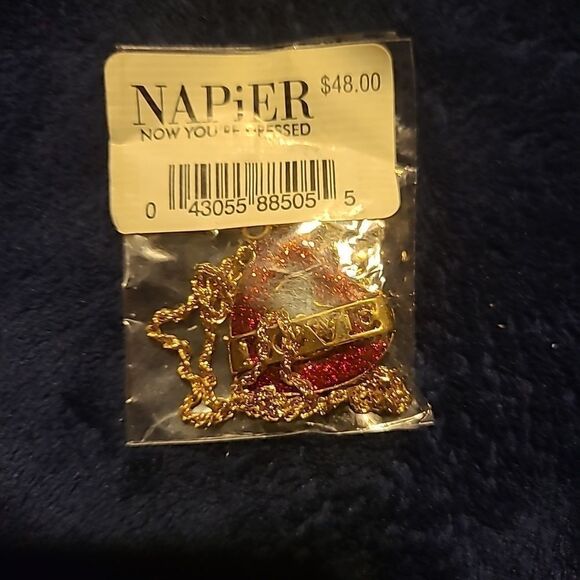 Napier Love Necklace - Picture 4 of 4